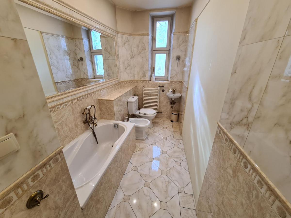 Apartament Krysztalowy Κατοβίτσε Εξωτερικό φωτογραφία